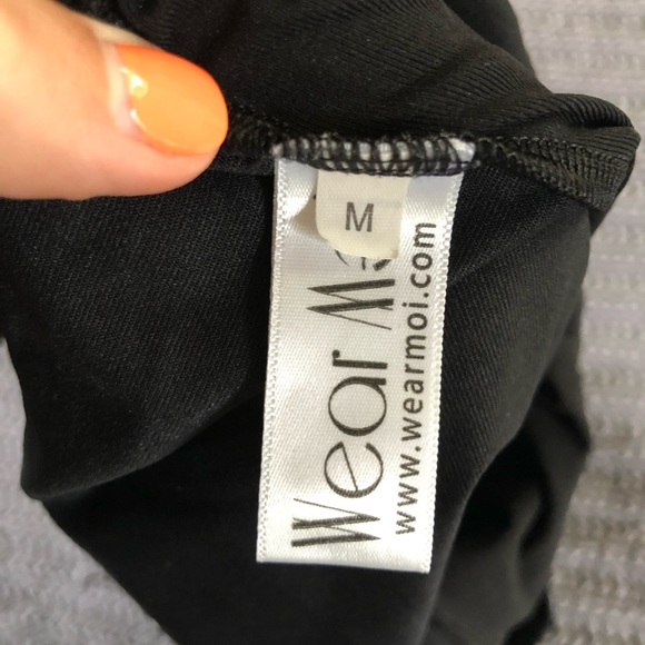 Black short sleeve Wear Moi ballet leotard - Picture 3 of 3